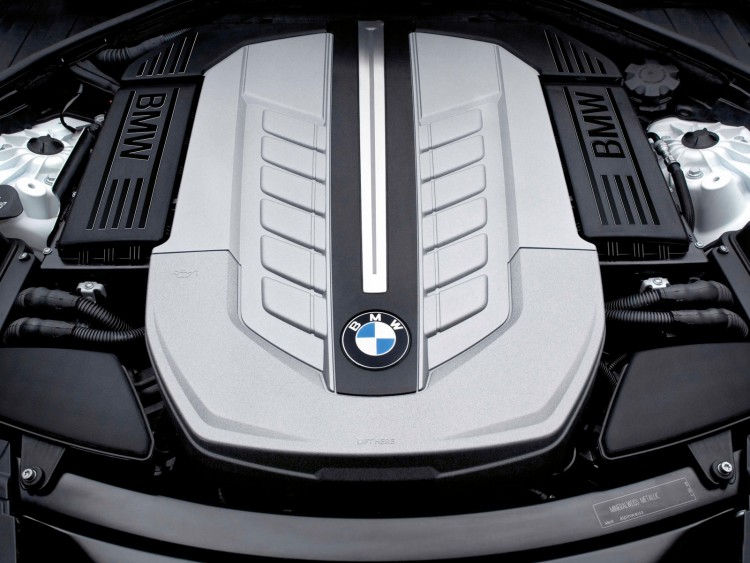 1350655919_bmw-7-seriya-sedan-long