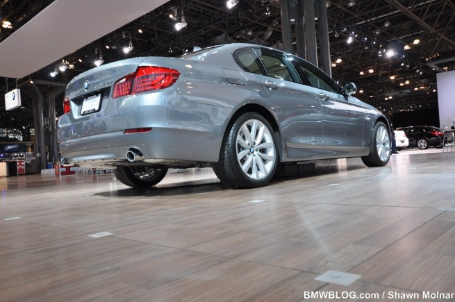 2010-new-york-auto-show-walk-around-1