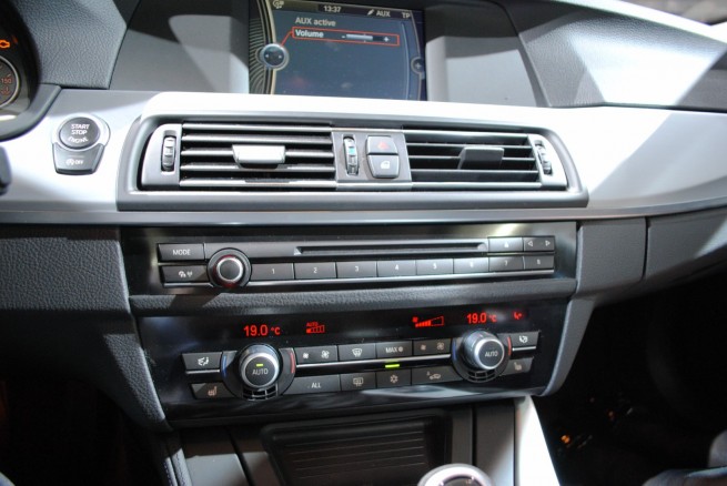 2011-bmw-5-series-geneva-motor-show-69