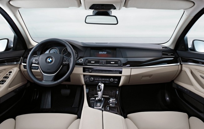 2011 BMW 5 Series interior design