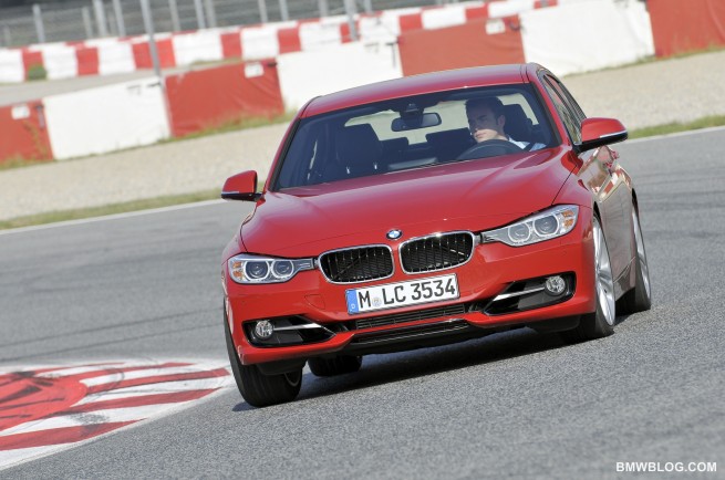 2012-bmw-328i-review-52