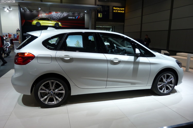 2014-BMW-2er-Active-Tourer-F45-218i-Sport-Line-AMI-Leipzig-LIVE-11