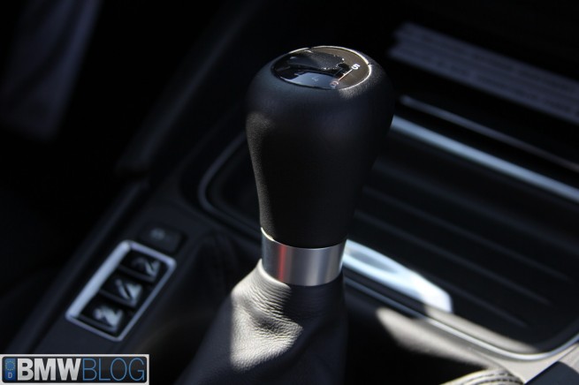 2014-bmw-m3-m4-interior-01