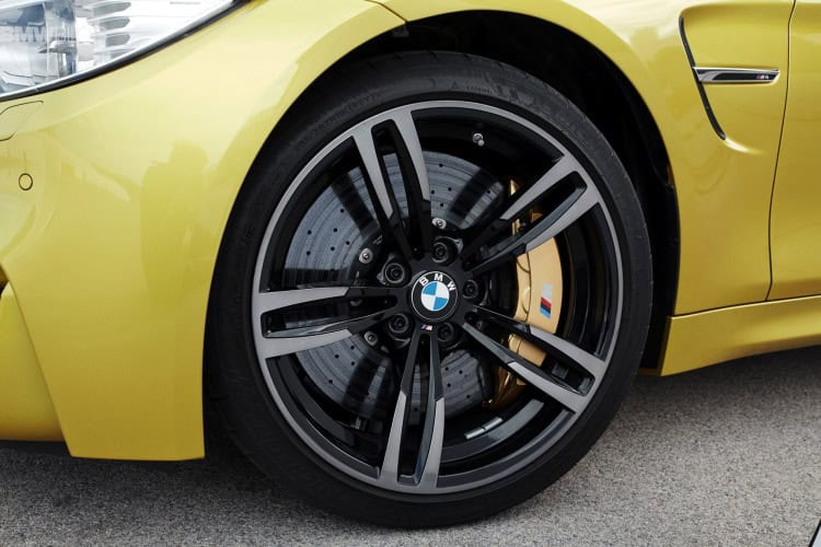 2015-bmw-m4-coupe-test-drive-129