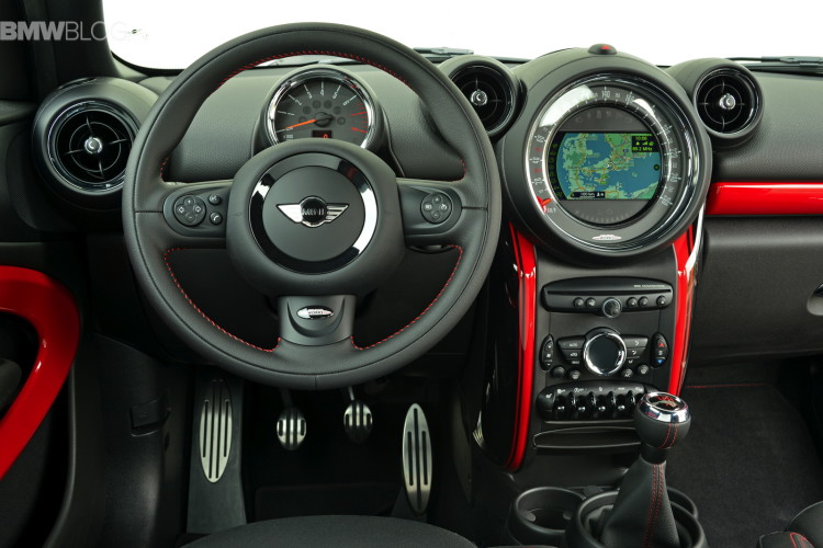 2015-mini-paceman-126