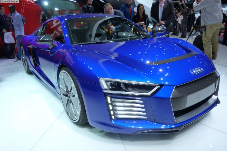2015 Geneva Motor Show: Audi R8 V10, e-tron and LMS