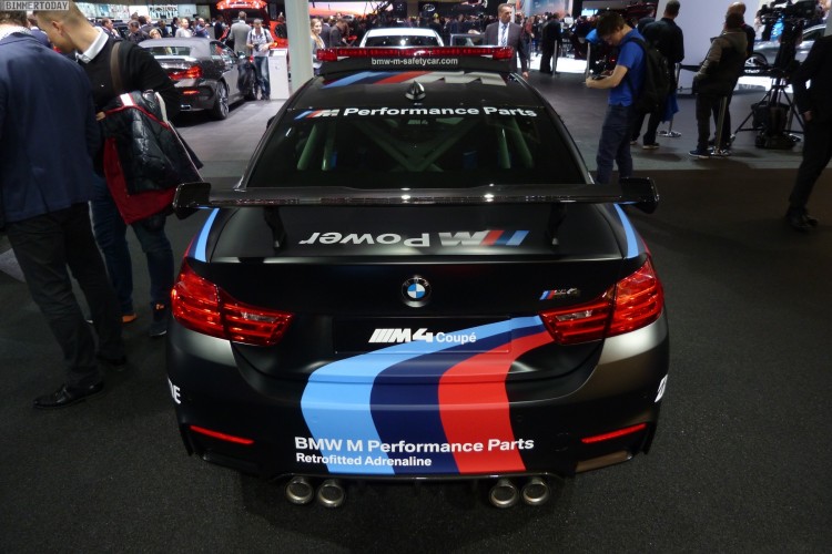 BMW-M4-Coupe-F82-Safety-Car-MotoGP-Genf-Autosalon-2015-LIVE-10