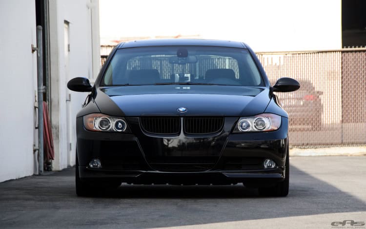 Jet Black BMW E90 335i Looks Clean With Aftermarket Wheels