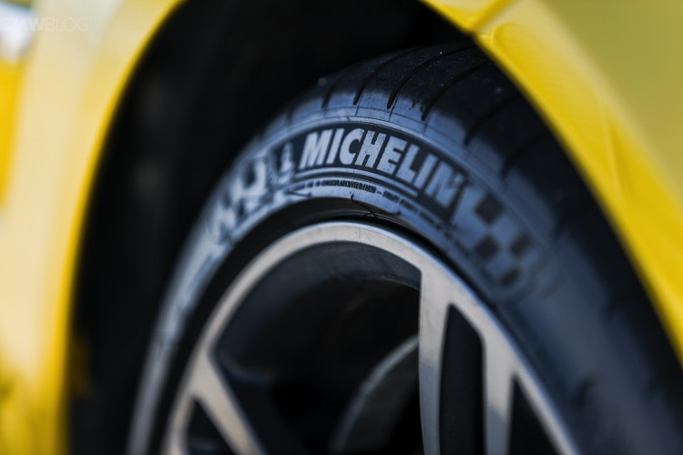 (c) 2014 CKCommunications-bmw-m4-michelin-pss-02