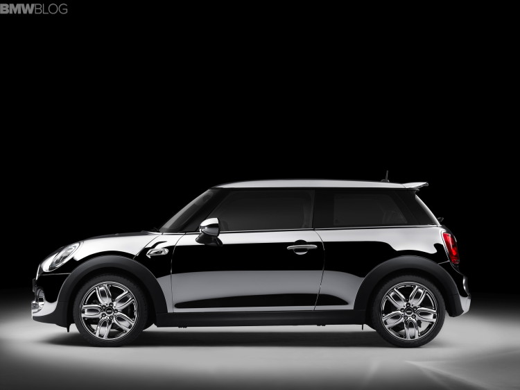 mini-chrome-line-exterior-deluxe-image-08