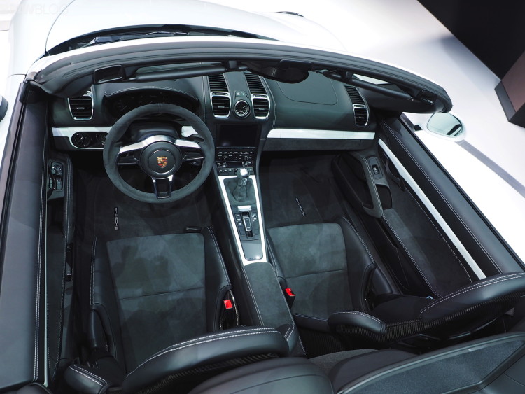 porsche-boxter-spyder-images-07