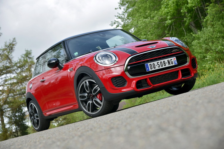 Could the MINI Cooper S be a cheap BMW alternative?