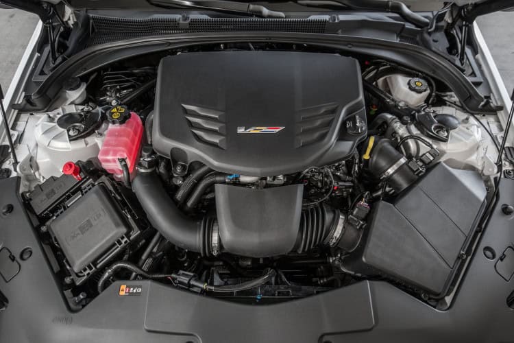 2016-cadillac-ats-v-coupe-engine-03
