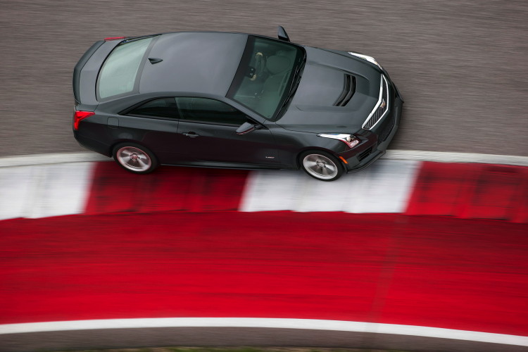 2016-cadillac-ats-v-images-15