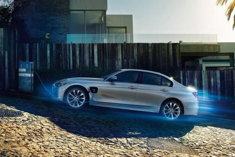 First photos of BMW 330e plug-in hybrid