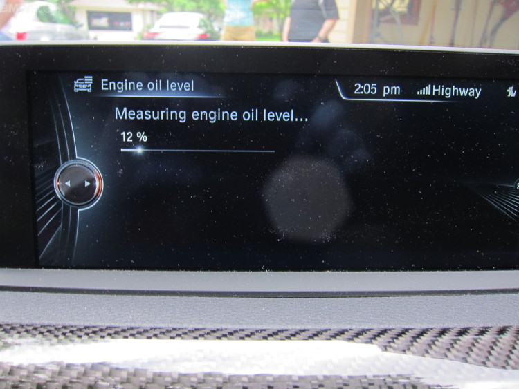 change-oil-bmw-m4-images-22