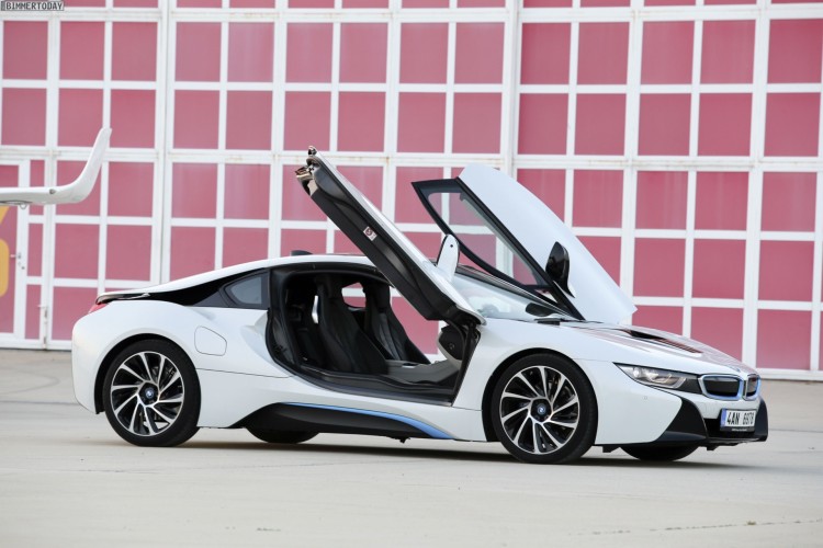 BMW-i8-Wallpaper-30