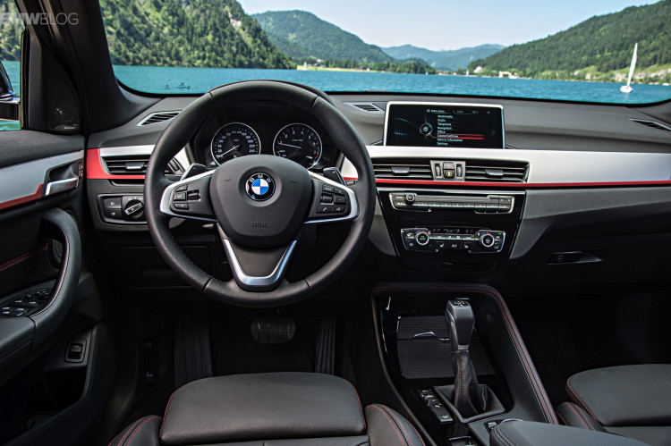 New-BMW-X1-interior-1900x1200-images-02