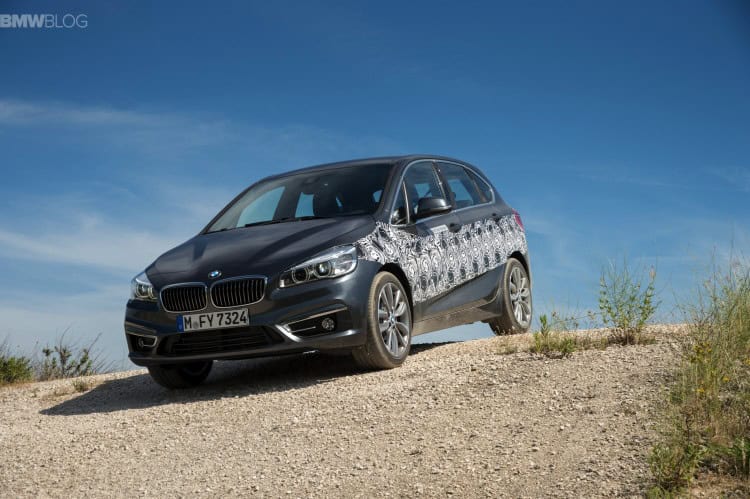 bmw-2-series-active-tourer-plugin-hybrid-test-drive-1900x1200-12