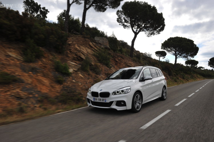 bmw-2-series-gran-tourer-220i-218d-220d-images-125