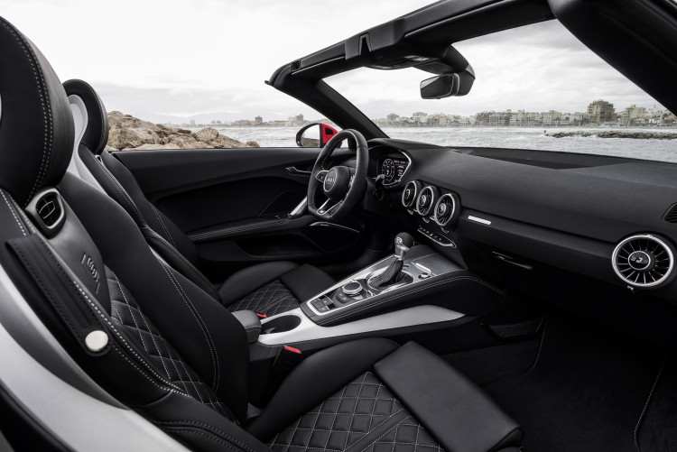 2016-audi-tt-images-01