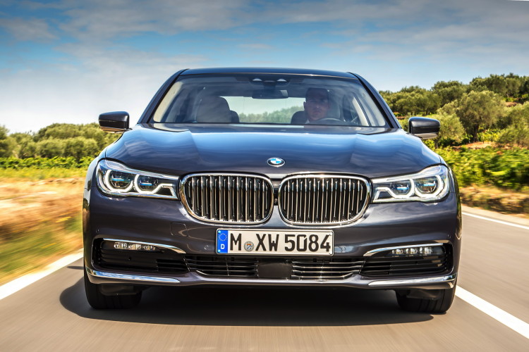2016 BMW 730d – Photo Gallery