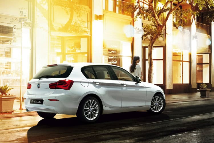 BMW 118i vs Audi A3 Sportback vs Infiniti Q30 1.6t Premium