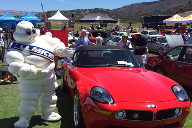 Michelin awards a special prize to a BMW Z8 at Legends of the Autobahn