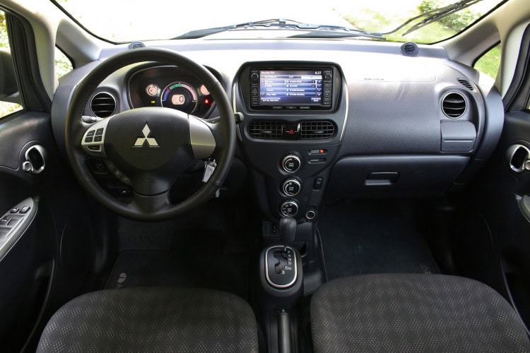2016 Mitsubishi i-MiEv-test-drive-07