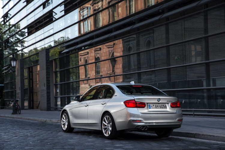 2016-bmw-330e-hybrid-images-45