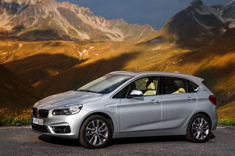 225xe-active-tourer-images-16