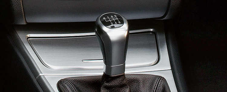 Update: BMW did not drop the manuals in base models