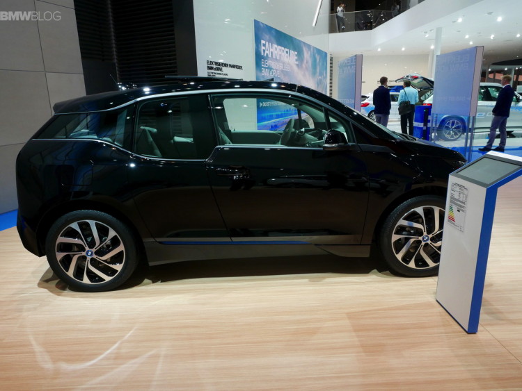 BMW-i3-fluid-black-images-1900-x1200-18