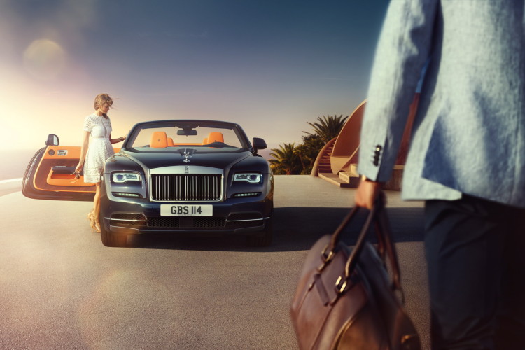 First Rolls-Royce Dawn auctioned for $750,000