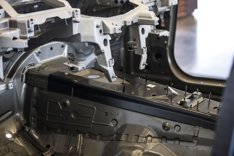 bmw-7-series-carbon-core-images-02