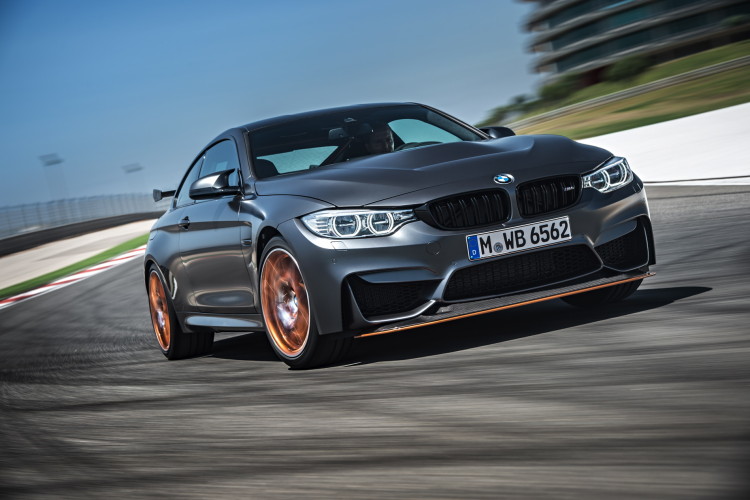 The new BMW M4 GTS. 500 hp race car – VIDEO