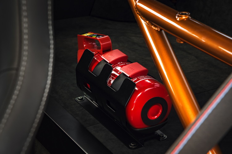 2016-BMW-M4-GTS-images-1900x1200-wallpaper-60