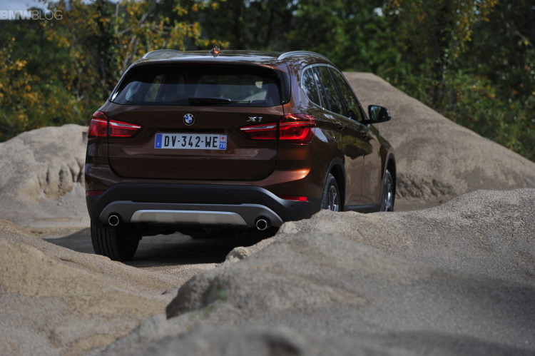 2016-BMW-X1-Chestnut-Bronze-images-38