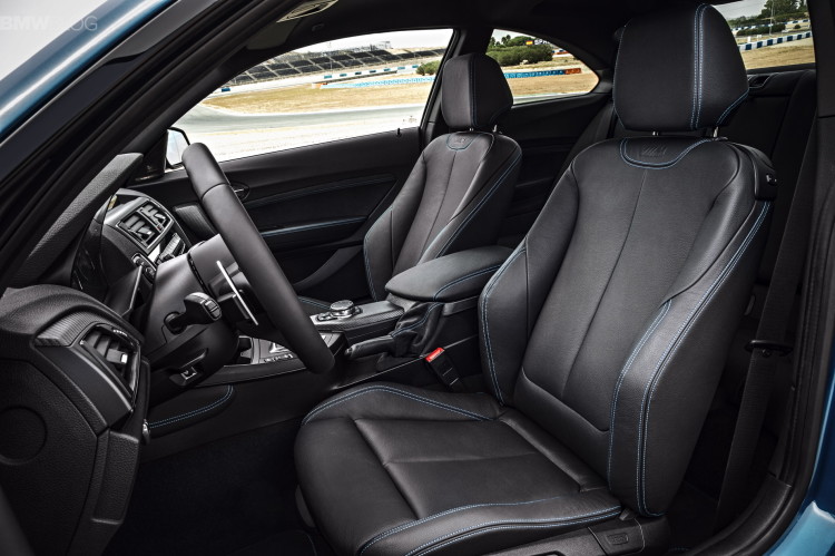 BMW-M2-interior-03