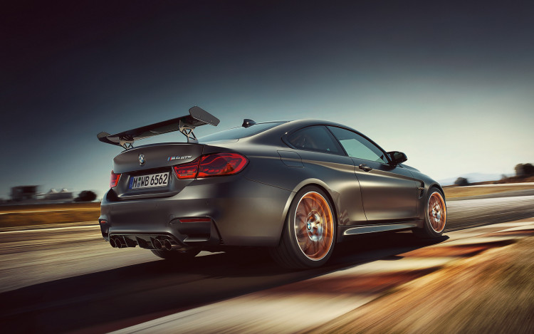 m4-gts-1920x1200-02