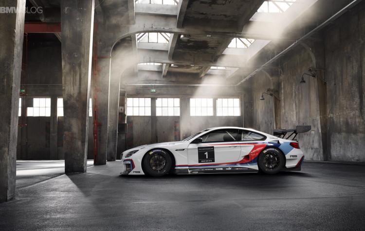 BMW-M6-GT3-Art-Car-images-4