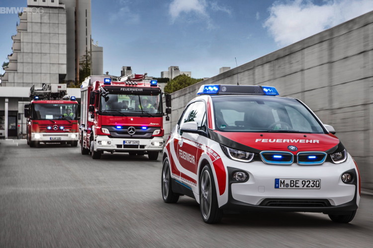 BMW-i3-fire-car-images-3