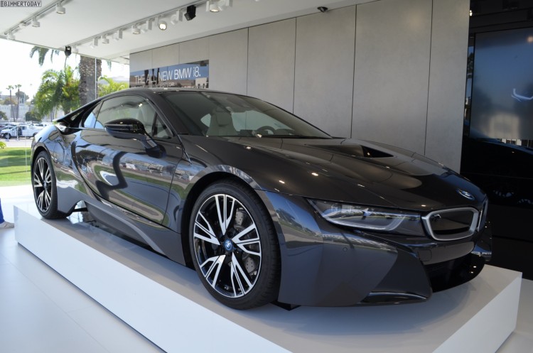 BMW-i8-Sophistograu-Plug-in-Hybrid-Sportwagen-02