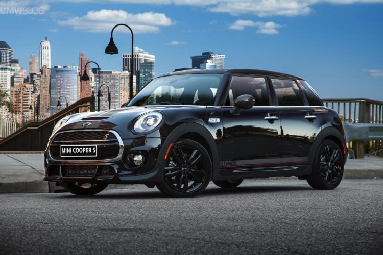 MINI launches the Cooper S Carbon Edition