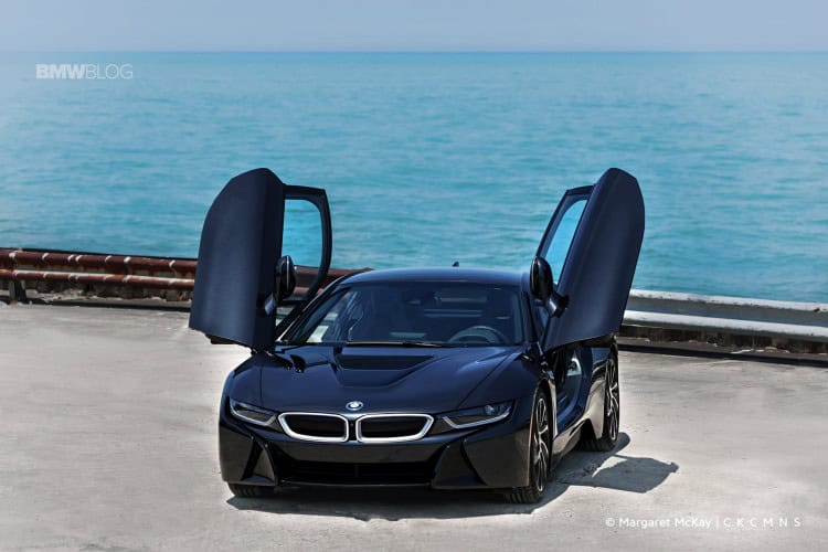 2015-BMW-i8-Test-Drive-1900x1200-3