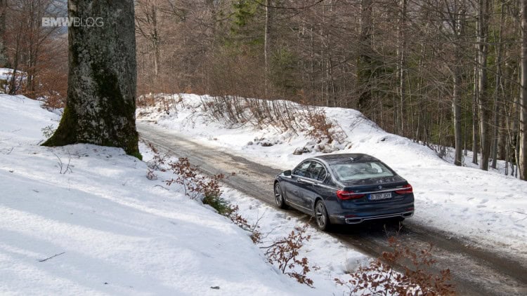 2016-BMW-730d-xDrive-test-drive-review-19