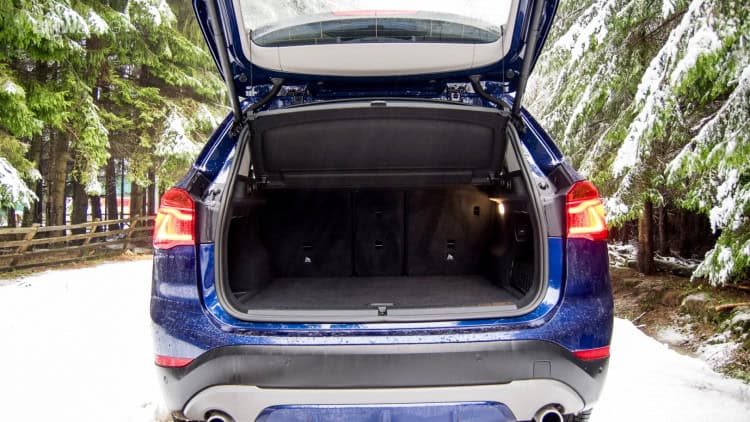 2016-bmw-x1-xdrive20d-test-drive- - 12