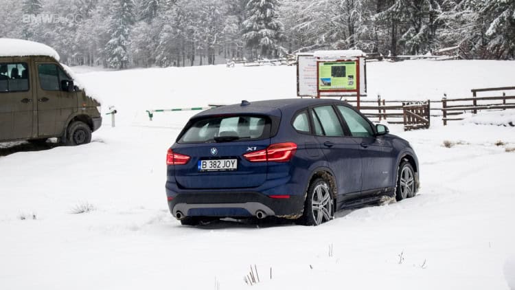 2016-bmw-x1-xdrive20d-test-drive- - 23