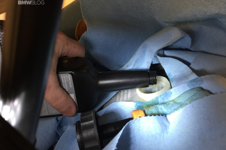 How to change the brake fluid in your BMW M3