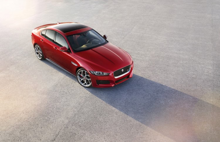 2016-jaguar-xe-05-1